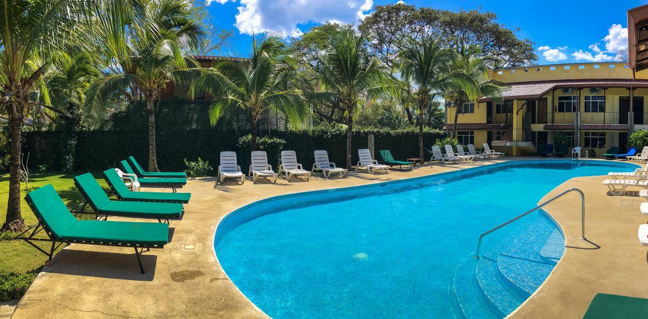 Hotel Isolina Beach Potrero  Exterior photo